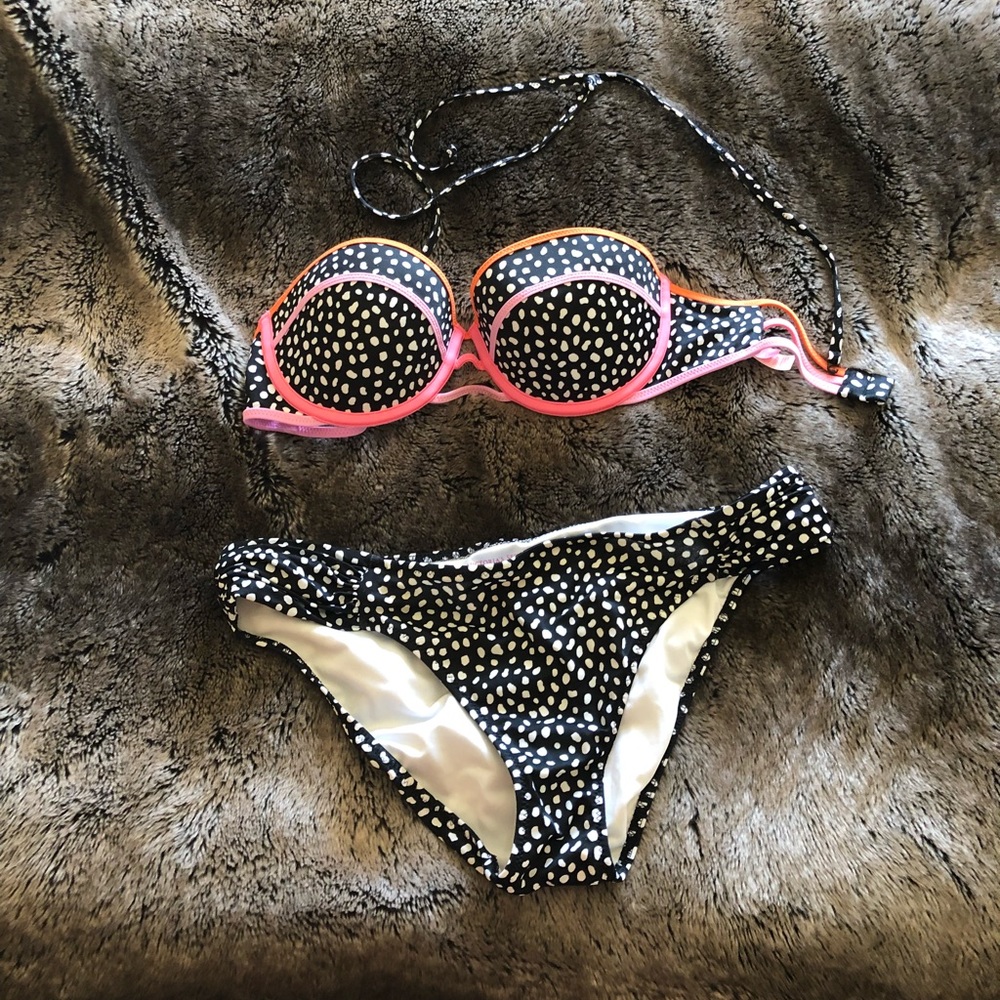 VS pebble bathing suit